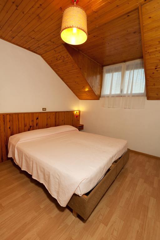 פולגריה Hotel Rosalpina מראה חיצוני תמונה